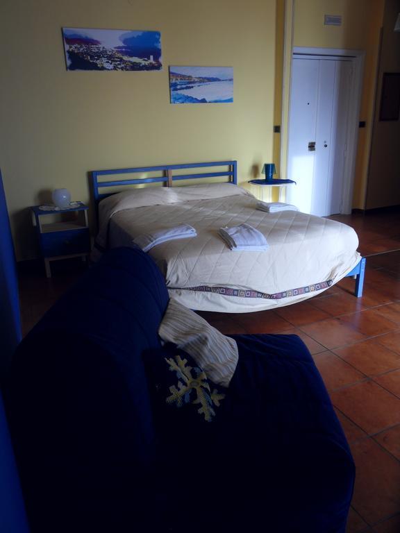 Leucosia Bed & Breakfast サレルノ エクステリア 写真